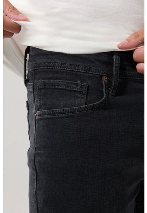 KOAJ PANTALON KOAJ JEAN SLIM 28117 4/25