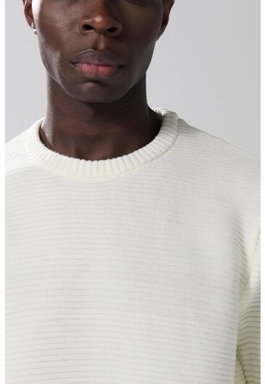 KOAJ SUETER KOAJ YERYF 2 18782 1/25