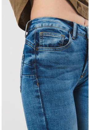 KOAJ PANTALON KOAJ PUSH UP FB 11429 3/24