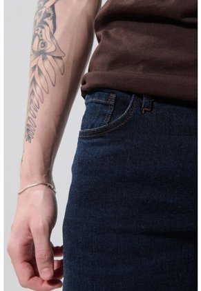 KOAJ PANTALON KOAJ JEAN SLIM 28101 3/25