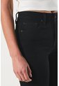 KOAJ PANTALON KOAJ JEAN PUSH UP FB 18624 4/24 de Koaj