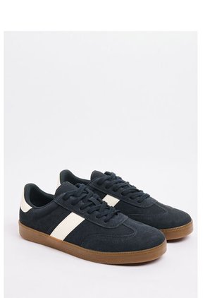 KOAJ ZAPATOS KOAJ URBANO M 15727 2/25