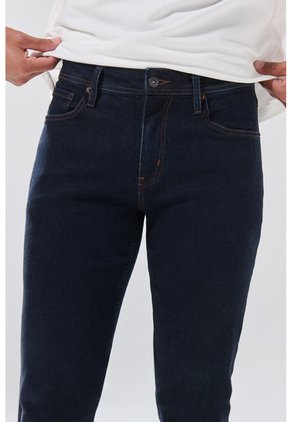 KOAJ PANTALON KOAJ JEAN SLIM 33583 3/26