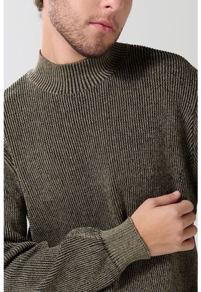 KOAJ SUETER KOAJ NORTHO 18780 1/25