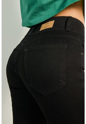 KOAJ PANTALON KOAJ PUSH UP FB 8644 2/24