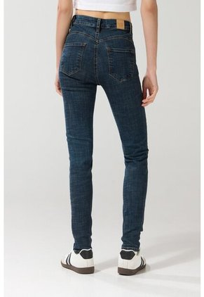 KOAJ PANTALON KOAJ JEAN PUSH UP 25306 3/25