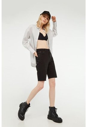 KOAJ-SHORT KOAJ LESLIE TA 1 4/22