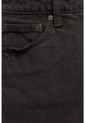 KOAJ-SHORT KOAJ LESLIE TA 1 4/22