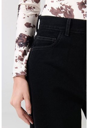 KOAJ PANTALON KOAJ JEAN BAGGY 30240 M 4/25