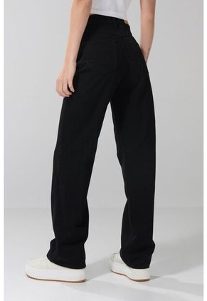 KOAJ PANTALON KOAJ JEAN 90S 21228 1/25