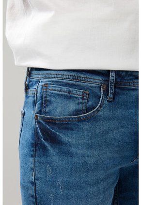 KOAJ PANTALON KOAJ JEAN SLIM 29233 4/25