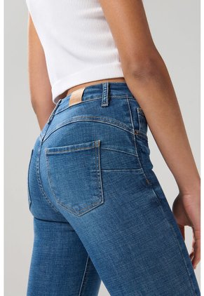 KOAJ PANTALON KOAJ JEAN PUSH UP 28693 4/25