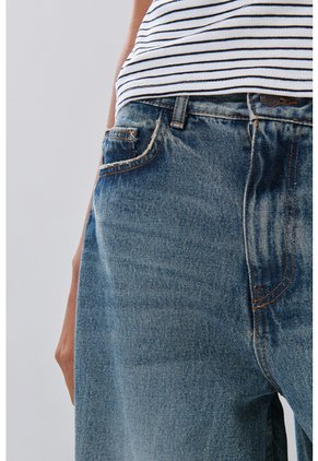 KOAJ PANTALON KOAJ JEAN BAGGY 31827 1/26