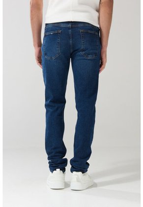 KOAJ PANTALON KOAJ JEAN SLIM 24564 2/25