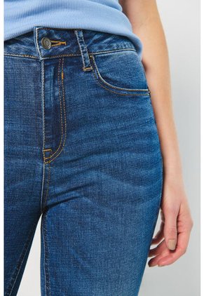 KOAJ PANTALON KOAJ PUSH UP FB 11430 3/24