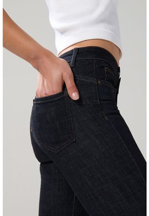 KOAJ PANTALON KOAJ JEAN PUSH UP 29254 4/25