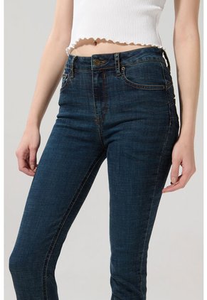 KOAJ PANTALON KOAJ JEAN PUSH UP 28382 4/25