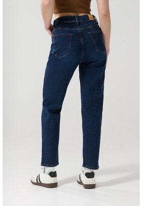 KOAJ PANTALON KOAJ JEAN MOM STA  25552 M 3/25