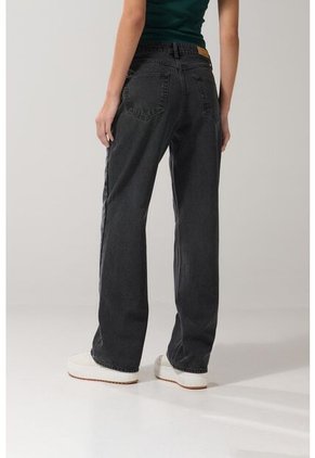 PANTALON KOAJ JEAN 90S 22892 2/25