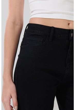 KOAJ PANTALON KOAJ JEAN STRAIGHT LEG 30371 4/