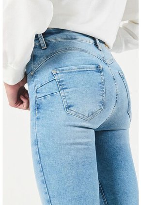 KOAJ PANTALON KOAJ PUSH UP FB 13011 3/24