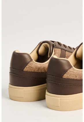 KOAJ ZAPATOS KOAJ URBANO 4665 2/24