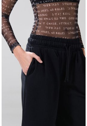 KOAJ BERMUDA KOAJ ACIL 30176 4/25