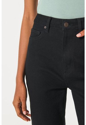 KOAJ PANTALON KOAJ JEAN MOM STA 18625 4/24