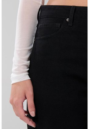 KOAJ PANTALON KOAJ JEAN 90S 21227 1/25