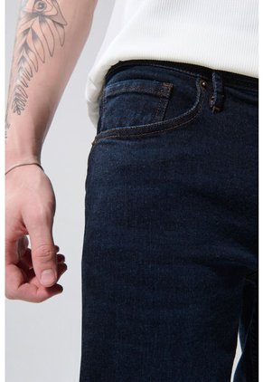 KOAJ PANTALON KOAJ JEAN SLIM 28099 3/25