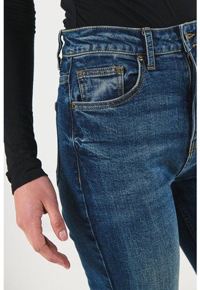 KOAJ PANTALON KOAJ JEAN MOM STA 17437 4/24