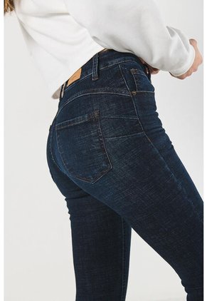 KOAJ PANTALON KOAJ PUSH UP FB 17434 4/24