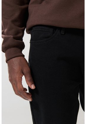 KOAJ PANTALON KOAJ JEAN STRAIGHT LEG 24955 3/