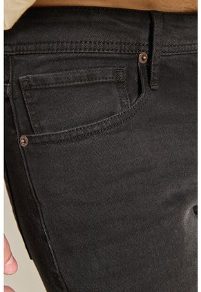 KOAJ PANTALON KOAJ SLIM 8324 2/24