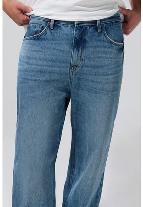 KOAJ PANTALON KOAJ JEAN BAGGY 27608 3/25