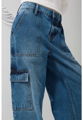 PANTALON KOAJ JEAN CARGO M 24587 2/25