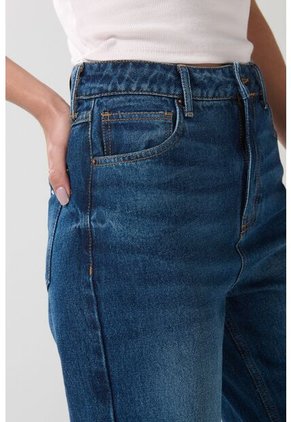 PANTALON KOAJ JEAN 90S 23833 2/25