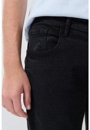 KOAJ PANTALON KOAJ JEAN SKINNY 23790 M 2/25