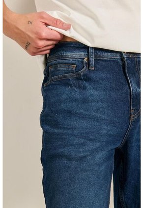 BERMUDA KOAJ JEAN 9320 2/24