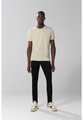 CAMISETA KOAJ MAKFI 20804 1/25