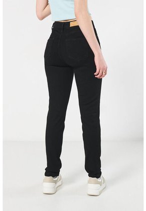 KOAJ PANTALON KOAJ PUSH UP FB 13985 4/24