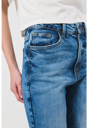 KOAJ PANTALON KOAJ JEAN MOM STA 11437 3/24