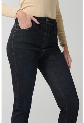 KOAJ PANTALON KOAJ JEAN PUSH UP 22721 2/25