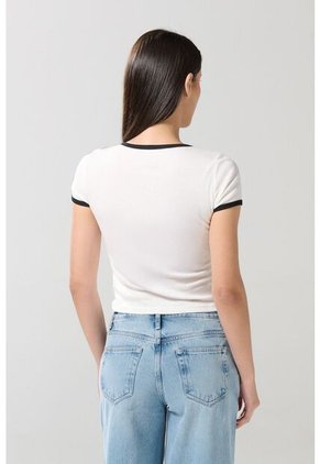 CAMISETA KOAJ ELIN 23573 2/25