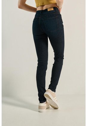 PANTALON KOAJ PUSH UP FB 8166 2/24