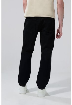 KOAJ PANTALON KOAJ JEAN SLIM 28096 3/25