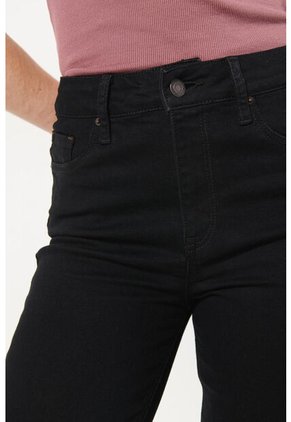 KOAJ PANTALON KOAJ PUSH UP FB 10962 3/24
