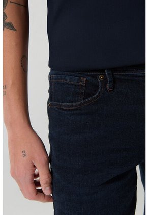 KOAJ PANTALON KOAJ JEAN SLIM 26008 3/25