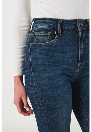KOAJ PANTALON KOAJ JEAN JEGGING STA 16408 4/2