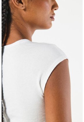 CAMISETA KOAJ MOON 20674 4/24